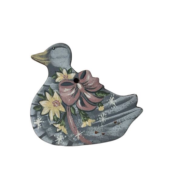 Hand Painted Wood Duck Wall Hanging Folk Art Rustic Primitive Signed - Picture 1 of 5